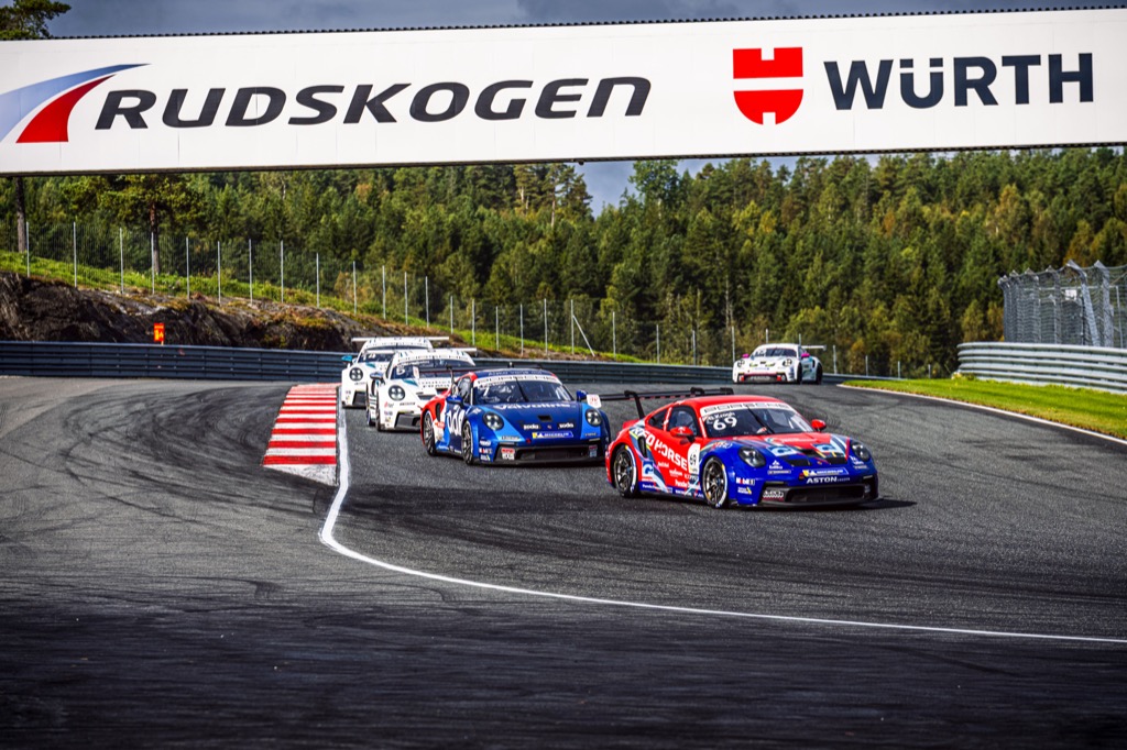 Gustav Krogh tilbage på Carrera Cup-podiet i Norge.
(Foto: Porsche Carrera Cup Scandinavia)